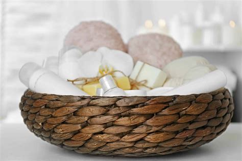 DIY spa day gift basket - Living On The Cheap