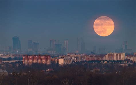 Nocne Niebo Niezwyk E Zjawiska Kt Re B Dzie Mo Na Zobaczy