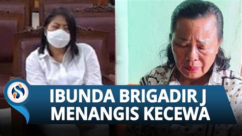 Ibu Brigadir J Menangis Kecewa Putri Candrawati Hanya Dituntut Tahun