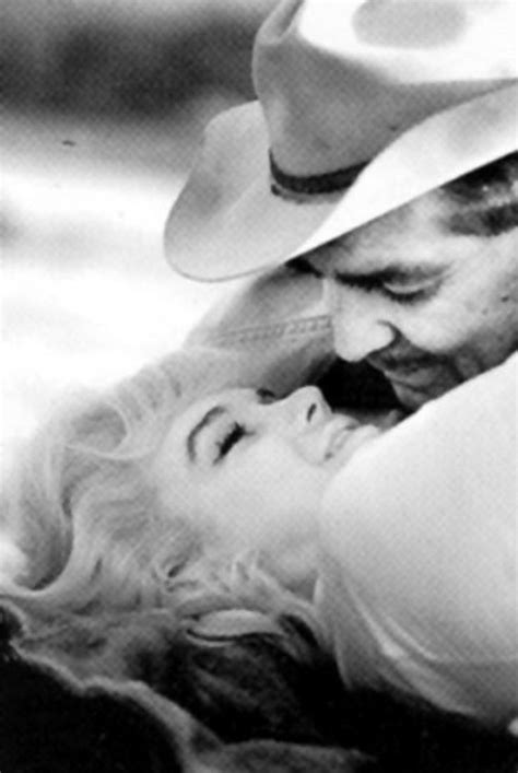 Pin By Bulle A On Norma Jean Baker Dite Marilyn M Romantic Movie