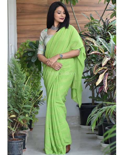 Styling Plain Sarees 17 Keep Me Stylish