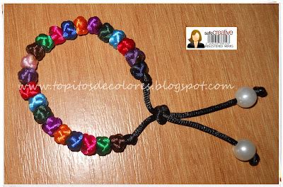 Topitos De Colores Pulsera Perlas Nudos Abalorios Medalla