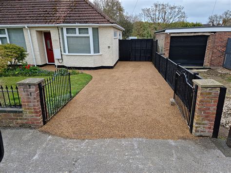 Tar And Chip Resurfacing For Driveways Paths Patios And Roads