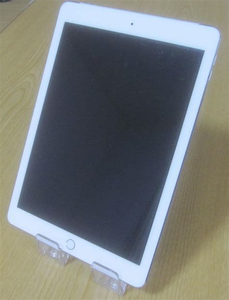 Yahooオークション 中古 Apple Ipad Air2 Wi Fi Cellular 16g