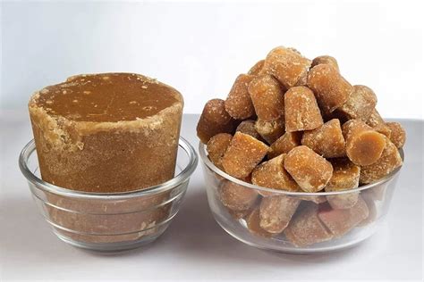 Organic Jaggery Cubes Shape Round At Rs 90 Kg In Baraut ID 27111786855