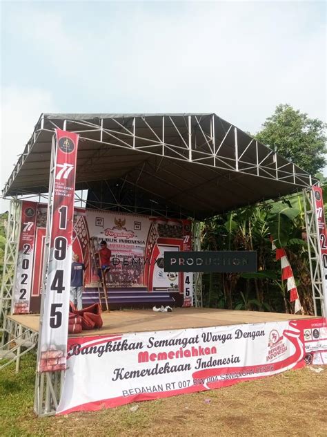 SEWA PANGGUNG RIGGING UNTUK HUT RI 17 AGUSTUS