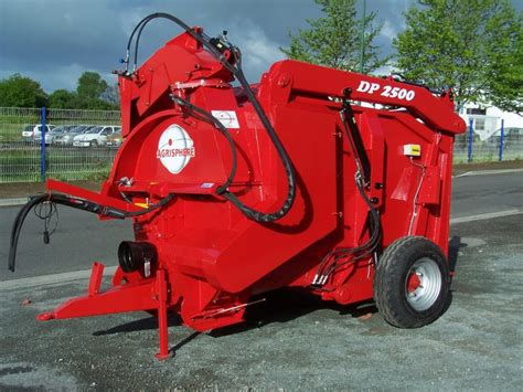 Towed Straw Blower DP 2500T Atelier 3T For Round Bales Self