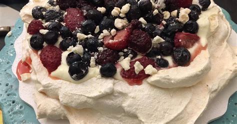 Torta Pavlova Con Frutos Rojos Receta De VickyP Cookpad