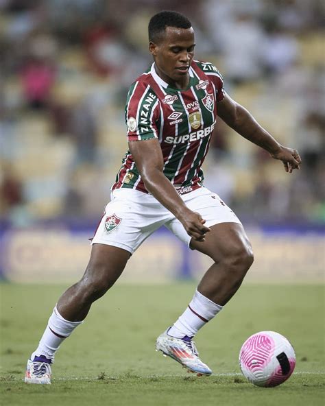 jogadores do Fluminense na disputa 9ª rodada das Eliminatórias