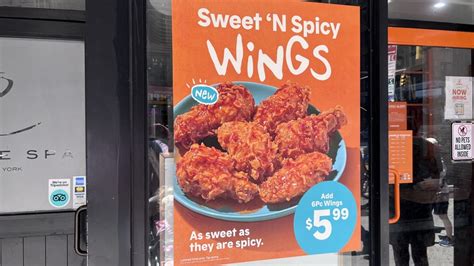 Popeyes Sweet N Spicy Wings Review This Sweet And Smoky Sauce Has The Kick We Crave