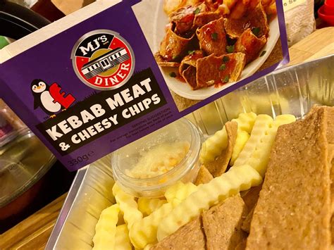 Review : Farmfoods Kebab & Cheesy Chips | Foodie Explorers