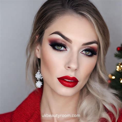 17 Christmas Makeup Looks To Try This Festive Season Artofit