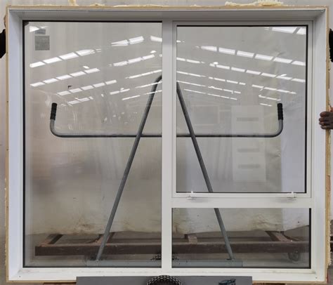 Appliance White Aluminium Double Glazed Single Awning Window H1590mm X