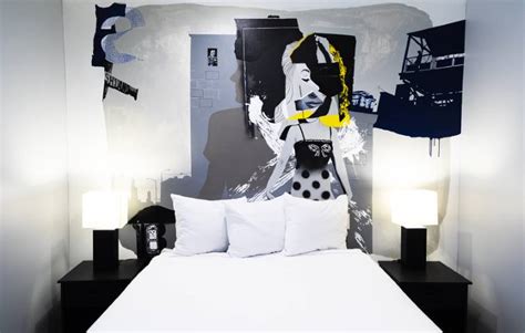 Where To Stay Hotel Chicago West Loop Mural Art Hotel