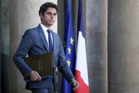 Gabriel Attal qui est Nikolaï son frère adoptif France Alerte