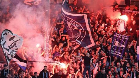 Bielefeld Fans Nach Ausschreitungen In Zweitliga Relegation DFB