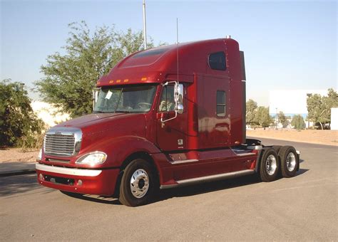 TopWorldAuto Photos Of Freightliner Columbia Series CL 120 Photo