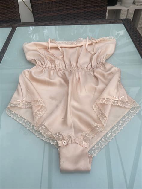 Ny klassisk vintage St Michael nude rosa body Köp på Tradera