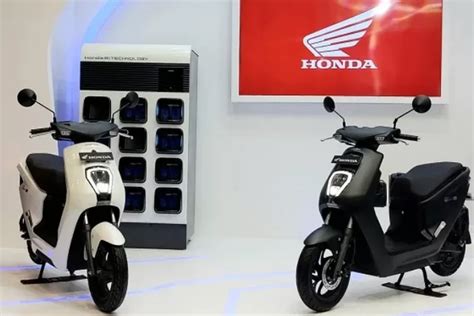 Motor Listrik Hondan Em E Resmi Meluncur Tawarkan Harga Dapat