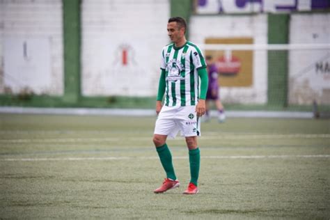 Garban Mucha Gente No Contaba Con El Playoff Del CD Guijuelo Pero