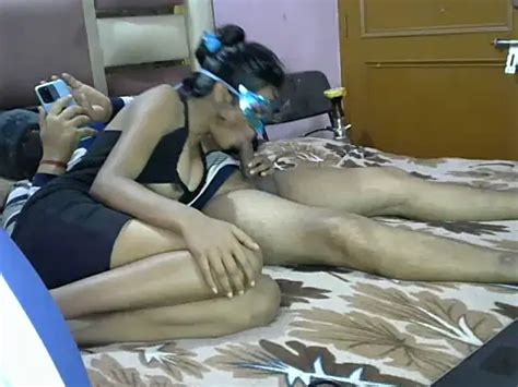 Couple Mona Naked Stripping On Cam For Live Sex Video Chat PrettyPussy