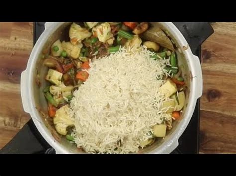 veg pulao recipe कढई म बनए आसन तरक स वज पलओ YouTube