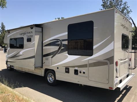 Rent Rv 28 Ft Coachmen Leprechaun Class C Wslide Elijahrvs