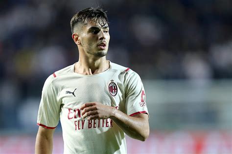 Soccer Brahim D Az A C Milan Hd Wallpaper Peakpx