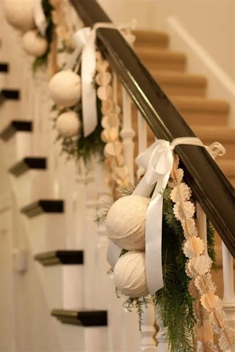 35 Luxury Christmas Banister Garland 37 Beautiful Christmas