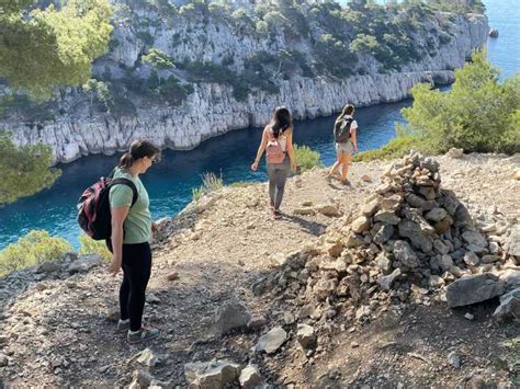 Calanques De Cassis Randonnée à Port Miou Port Pin En Vau