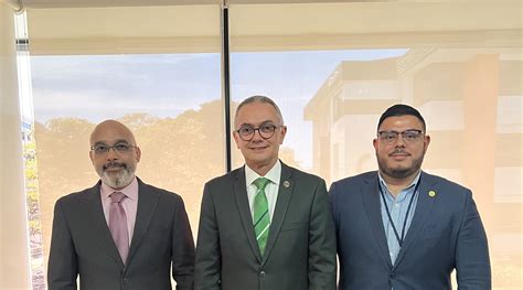 Visita Del Director Ejecutivo Del Instituto Centroamericano De