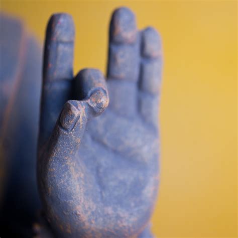 Meditation Mudras | The Shuni Mudra | Crystal Life