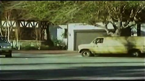 Hairy Woman Take Cumsjot On Pussy