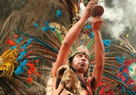 Indigena Realizando Un Ritual Con Ofrenda En Veracruz M Xico M Xico