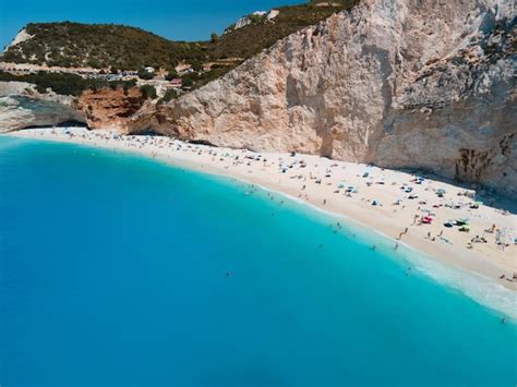 Vista aérea da praia de porto katsiki na ilha de lefkada Foto Premium