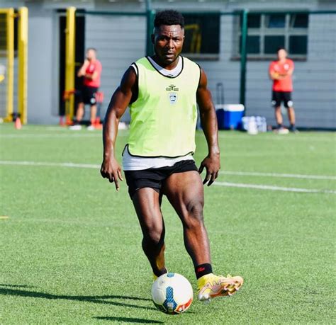 joseph minala agora   anos tem novo clube italia jornal record