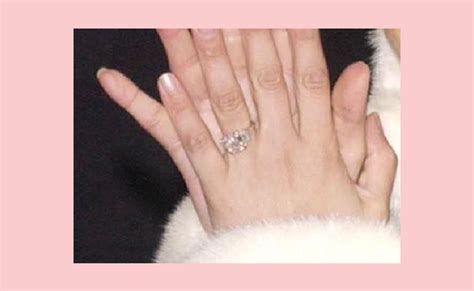 The Special Meaning Behind Jennifer Lopezs New Green Engagement Ring