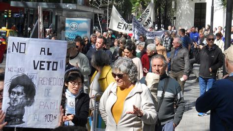 Jubilados De Mendoza Reclamaron Contra El Veto De Javier Milei Y El