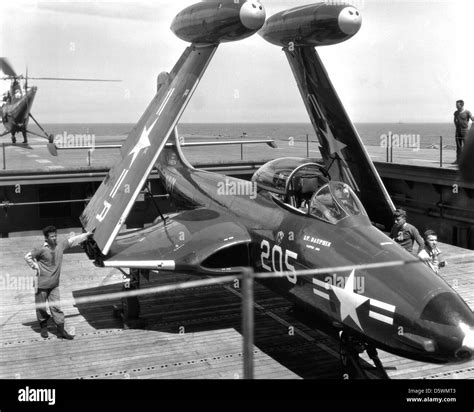 Mcdonnell F2h 2 Banshee Fotos Und Bildmaterial In Hoher Auflösung Alamy