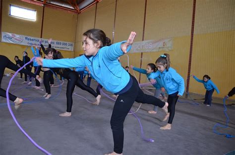 Club Deportivo Grados Las Gimnastas De Escuela Progresan Con La Cuerda