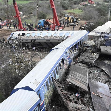 Model Train Crashes
