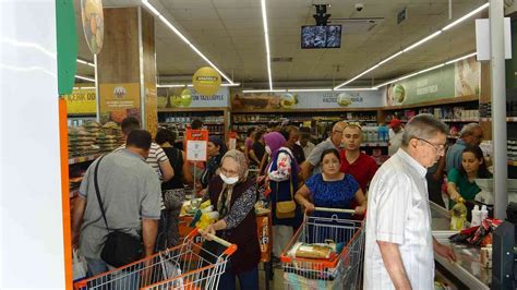 Muğladaki Tarım Kredi Kooperatifi marketlerinde indirim yoğunluğu