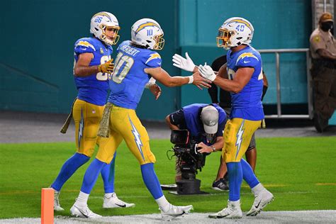 Chargers News Week Snap Counts And Notes Bolts From The Blue