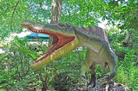 Life Size Animatronic Dinosaurs Are Coming To The La Zoo Laist