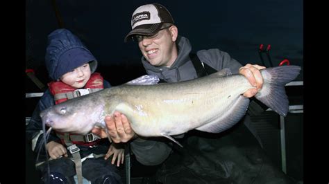 Fishing For Catfish At Night How To Catch Catfish With Live Bait