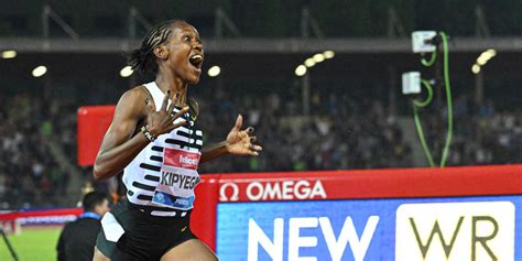 ¡faith Kipyegon Impresionante Récord Mundial De 1 500m Y Primera