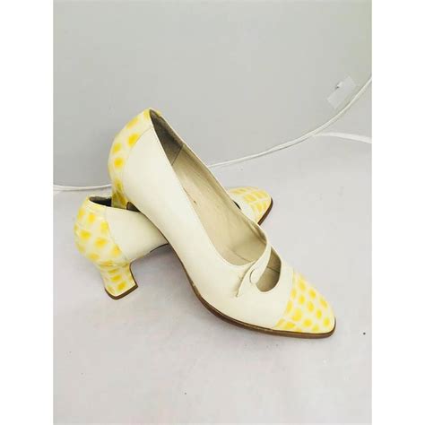 Carvela Ladies leather shoes Carvela - Size: 5 - Yellow - Court shoes ...