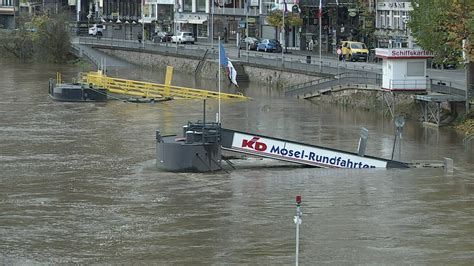 Hochwasser an Rhein und Mosel Pegelstände steigen bei Cochem SWR Aktuell