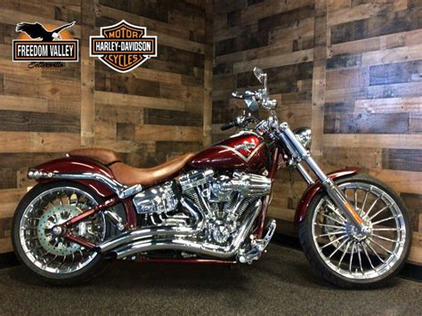 2013 Harley Davidson CVO Breakout Crimson Red Sunglo Scarlet Lace