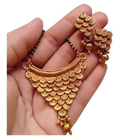 Sunhari Jewels Ginni Gold Plated Mangalsutra Pendant With Chain And